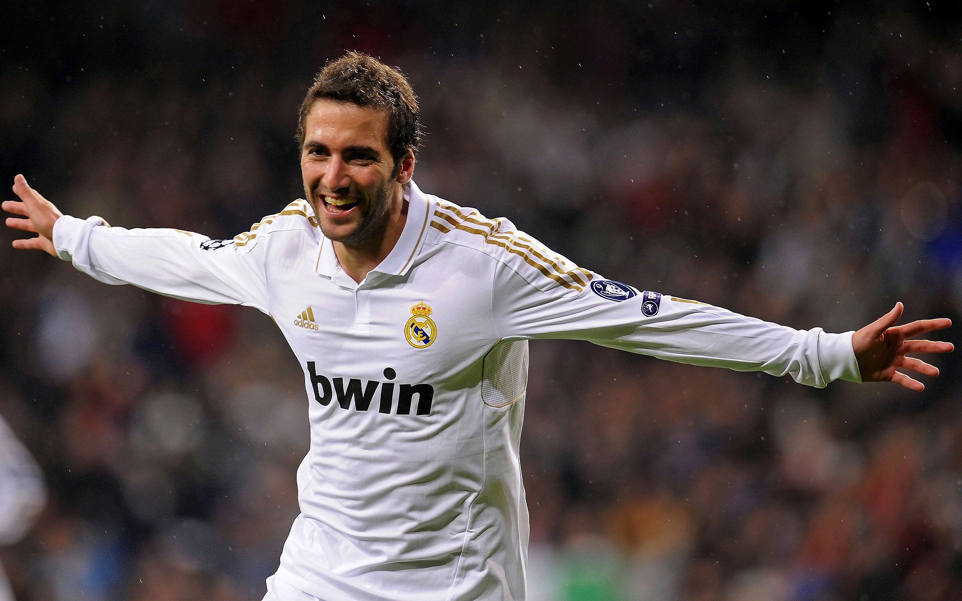 爱游戏体育官方在线-WRC威尔士：泥泞中的勇者挑战极限